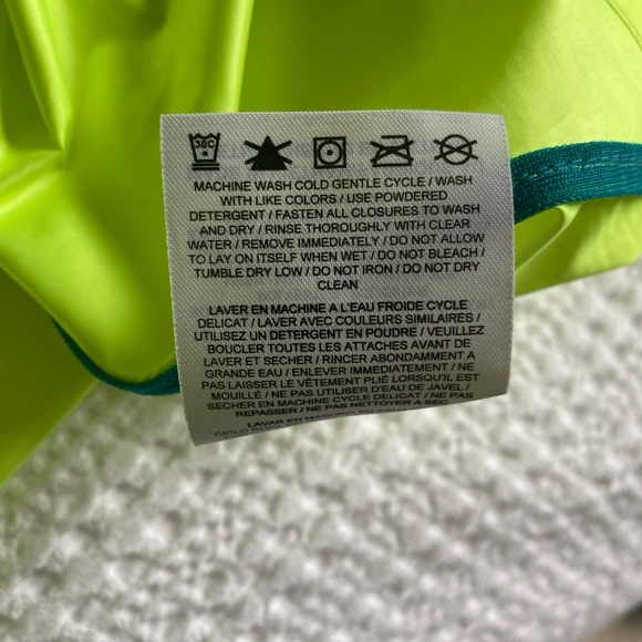 Nike Storm-Fit Running Windbreaker Jacket neon yellow size Small - Picture 11 of 12